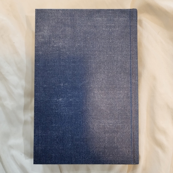 Fantastic Beasts and Where to Find Them book - Picture 4 of 15